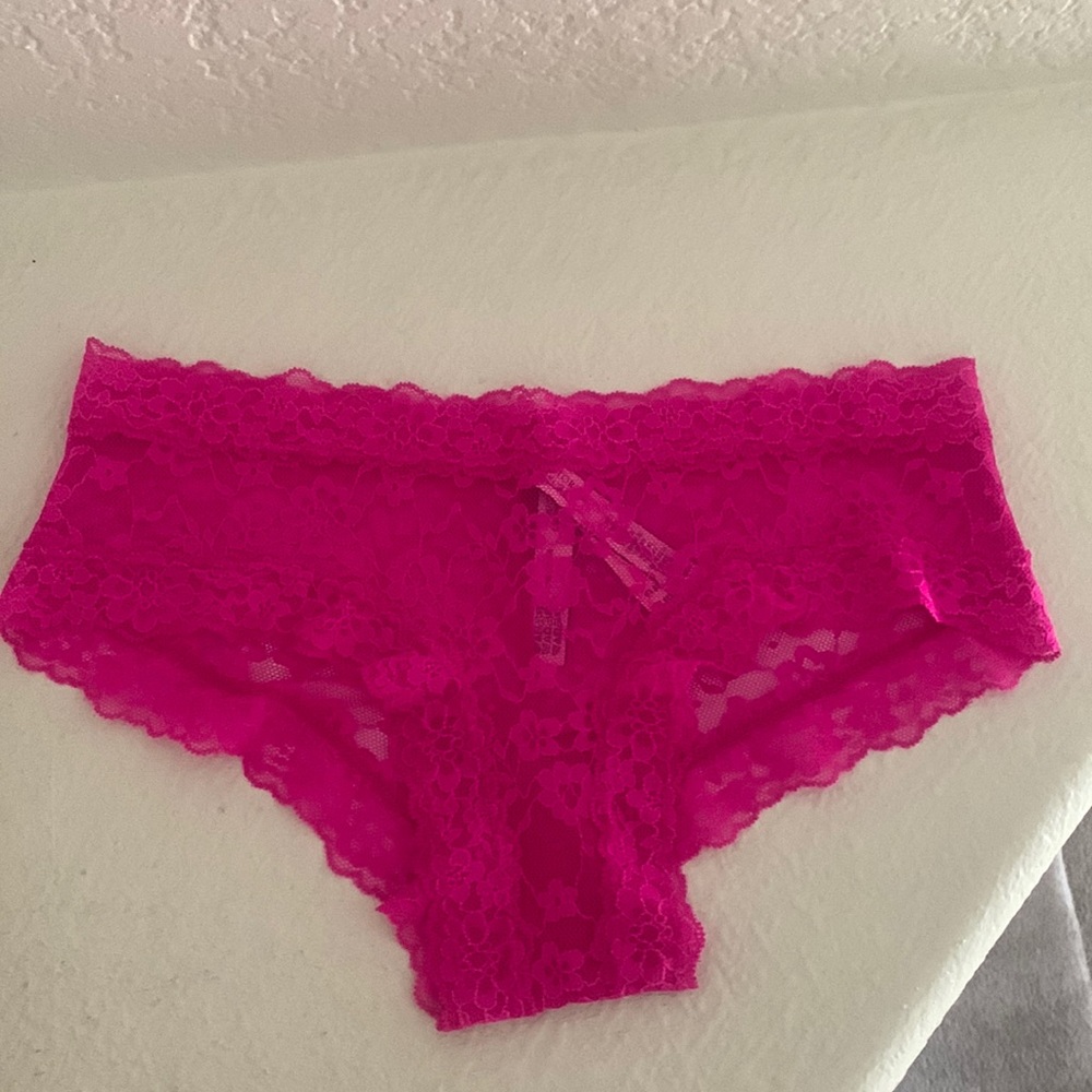 Victoria’s Secret Cheeky Lace Panty Hot Pink Small S Sexy NWT Barbiecore